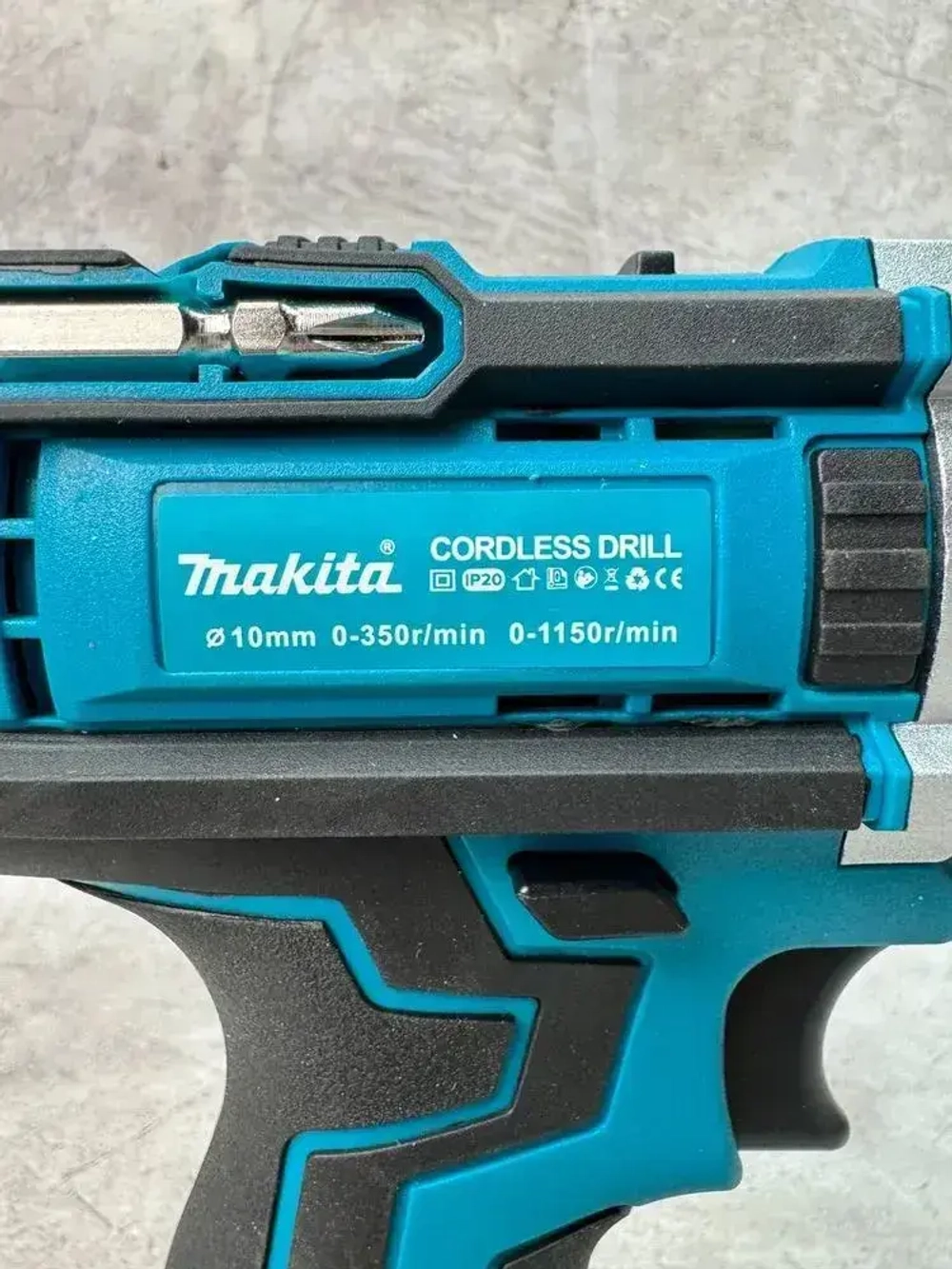 Makita Дрель-шуруповерт, 24 В, 25 Нм, 2 АКБ