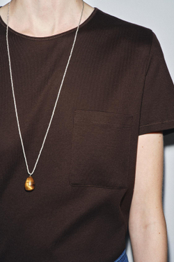 ZARA ХЛОПКОВАЯ ФУТБОЛКА, КОРИЧНЕВЫЙ