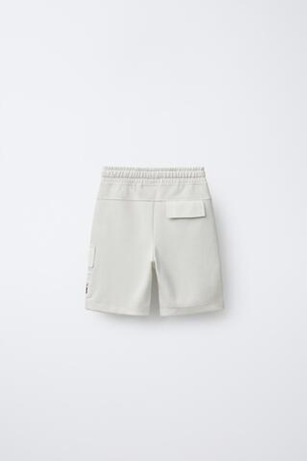 ZARA СПОРТИВНЫЕ ШОРТЫ КАРГО, СВЕТЛО-СЕРЫЙ