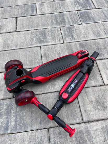 Самокат-беговел со светящимися колёсами 3 в 1 Scooter Micar Moby Black-Red