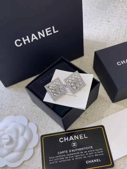 Серьги CHANEL