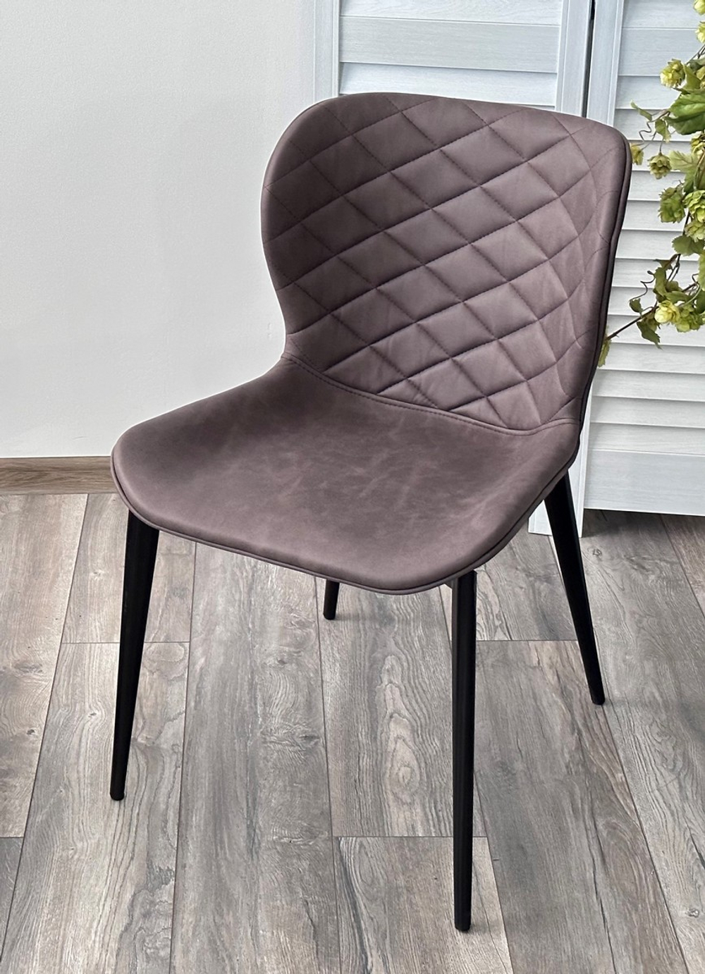 Стул М-City DISAUR Клод, Kiprus-04 Коричневый, искусственная замша, Черный каркас