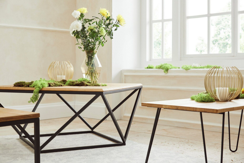 Стол кофейный Детлиф 100х100х45см деревянный