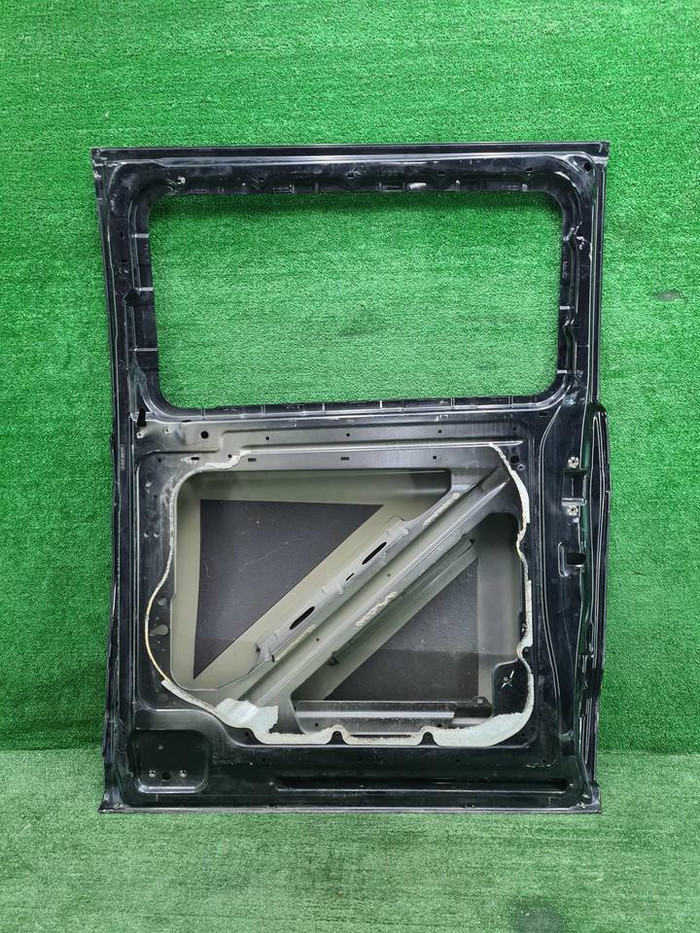 Дверь сдвижная правая Mercedes V w447 (2014-н.в.)