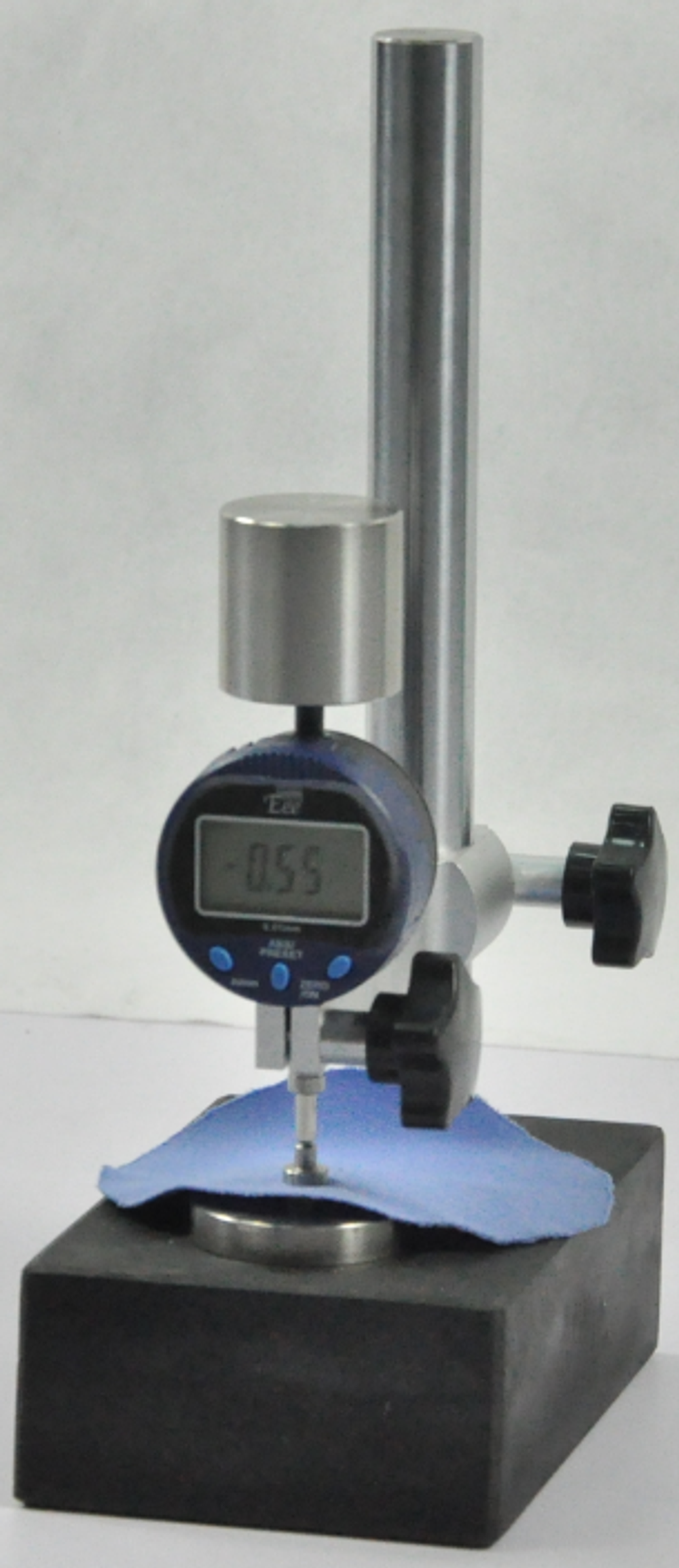 Digital fabric thickness gauge ASTM D1777
