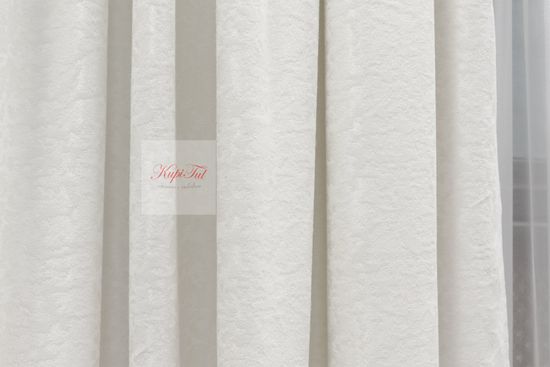 Длинные шторы. Луи (молочный). Шторы из стриженного бархата