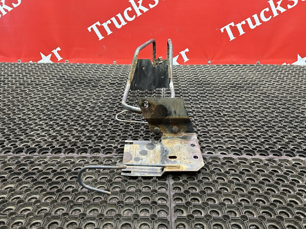 Кронштейн кранов