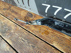 Накладка крышки багажника Geely Tugella 19-нв Б/У Оригинал 5062040200