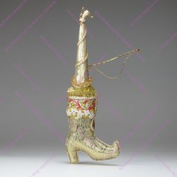 Ёлочная игрушка Гном в парчовом сапожке