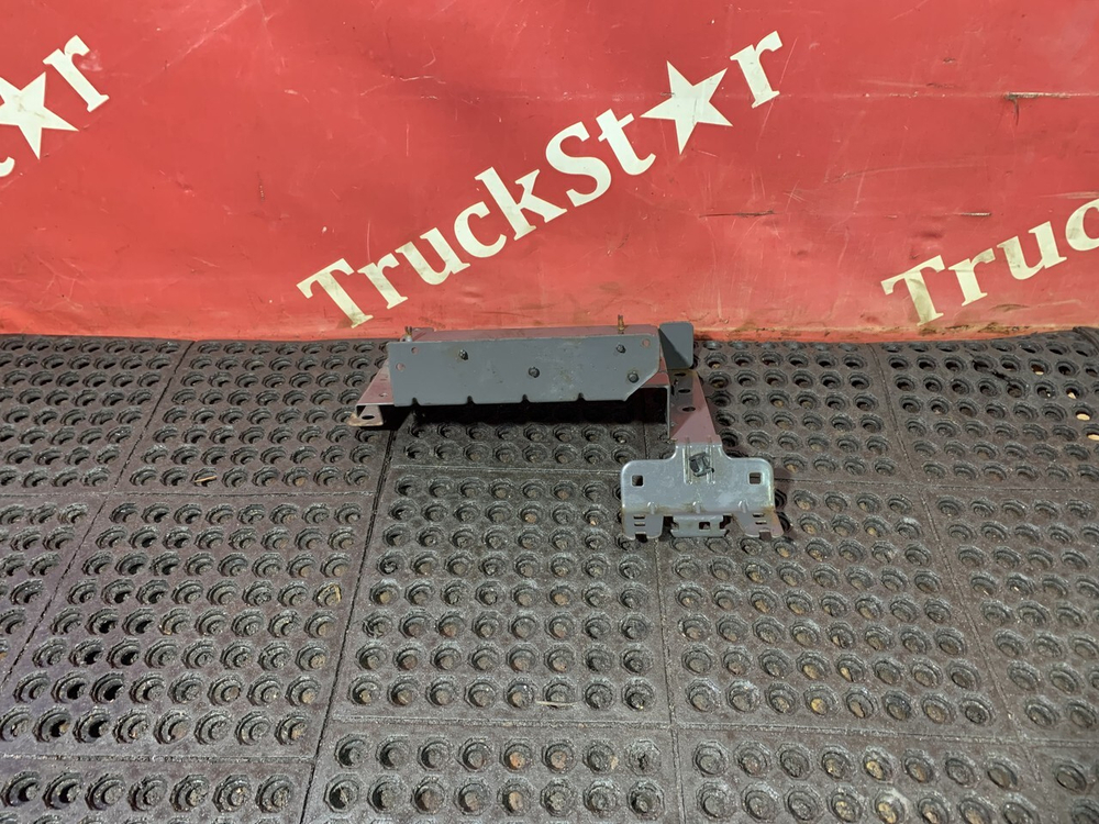 Кронштейн блока предохранителей