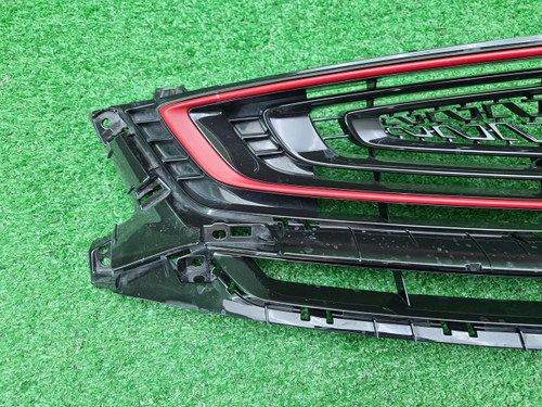 Решетка радиатора Geely Coolray (2019-2024)