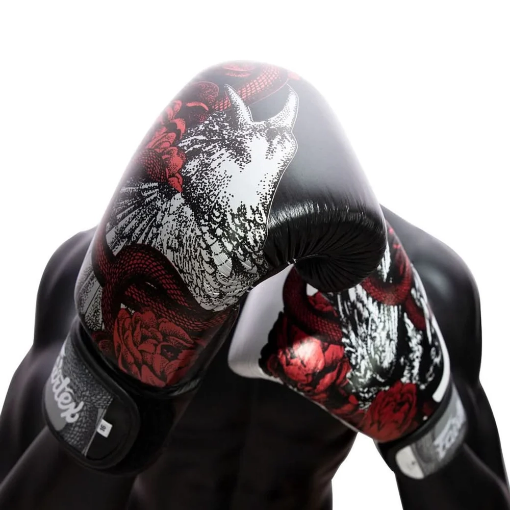 Боксёрские перчатки Fairtex BGV24 THE BEAUTY OF SURVIVAL - LIMITED EDITION