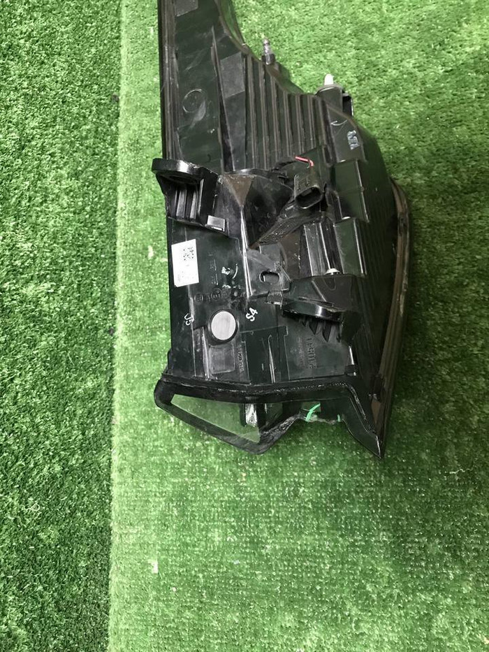 Фонарь левый внешний Zeekr 001 (2021-н.в.)