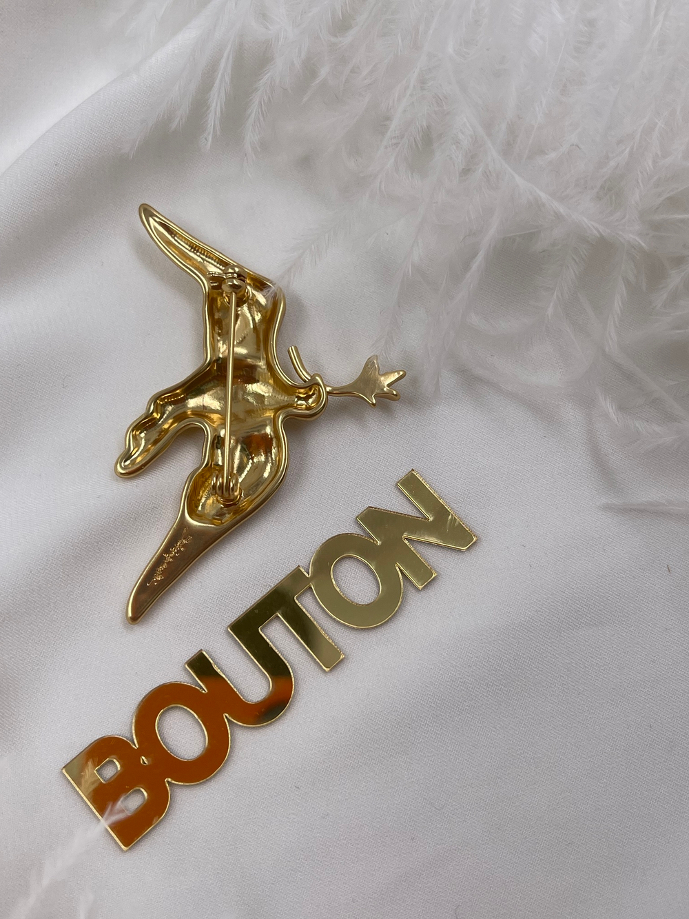 Брошь Скиап. ласточка в золоте