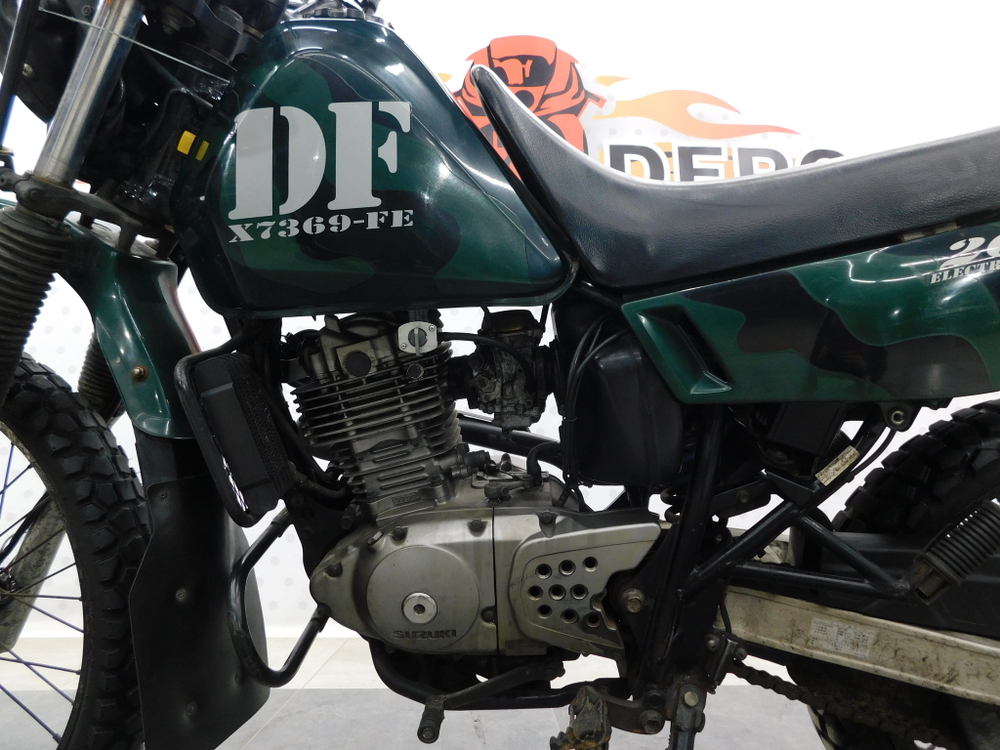 Suzuki DF 200 E 040740