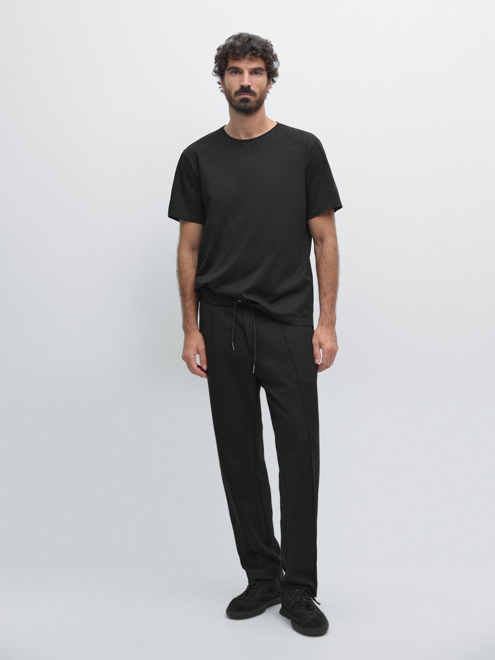 Massimo Dutti Футболка классического кроя с круглым вырезом, черный