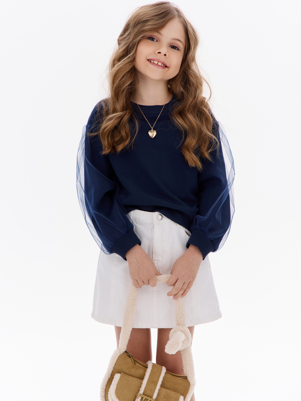 Нарядный свитшот с фатиновыми рукавами