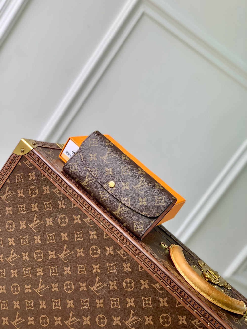 Louis Vuitton Emilie Wallet