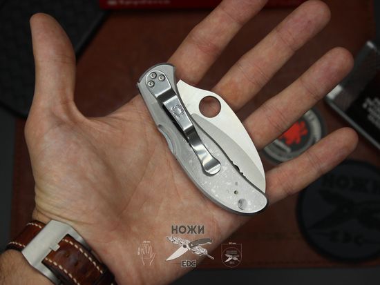 Складной нож Spyderco Harpy C08S c клинком из стали VG-10, рукоять Stainless Steel