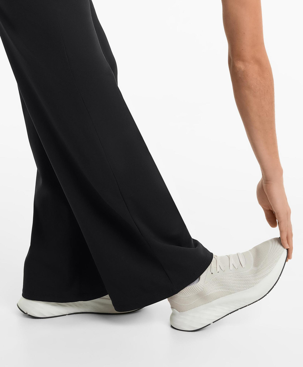 OYSHO Брюки прямого кроя Comfortlux с высокой посадкой, черный