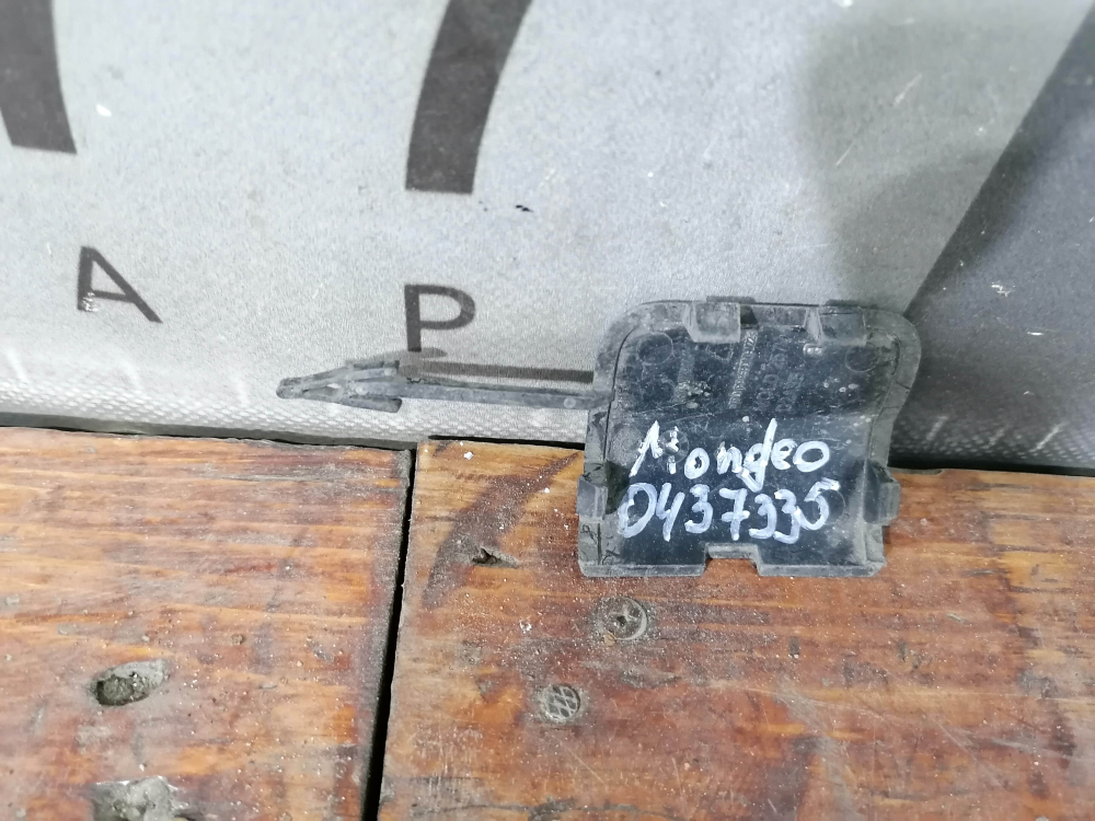 Заглушка буксировочного крюка Ford Mondeo 5 14-22 Б/У Оригинал 5342840