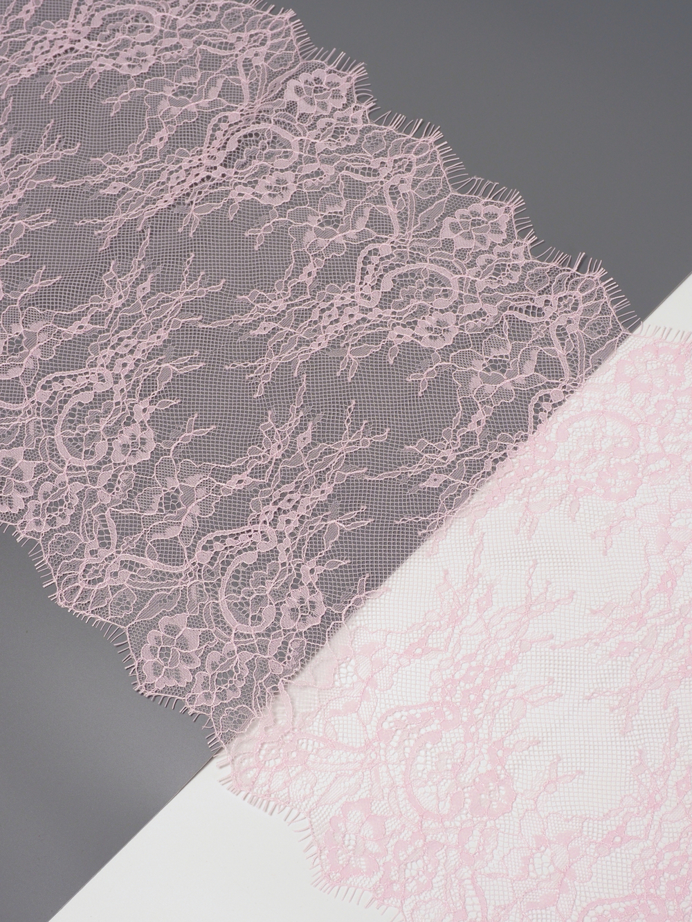 Кружево шантильи нежно-розовое неэластичное ширина 22 см купон 2.9 м С БРАКОМ