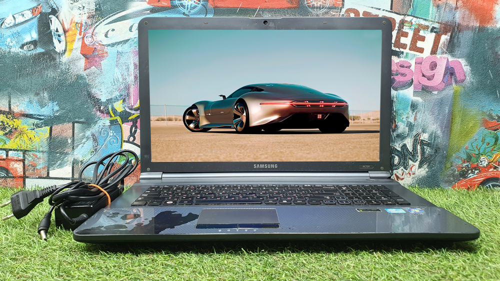 Мощный офисный 17.3 " Samsung i7/8 Gb/GT 520M