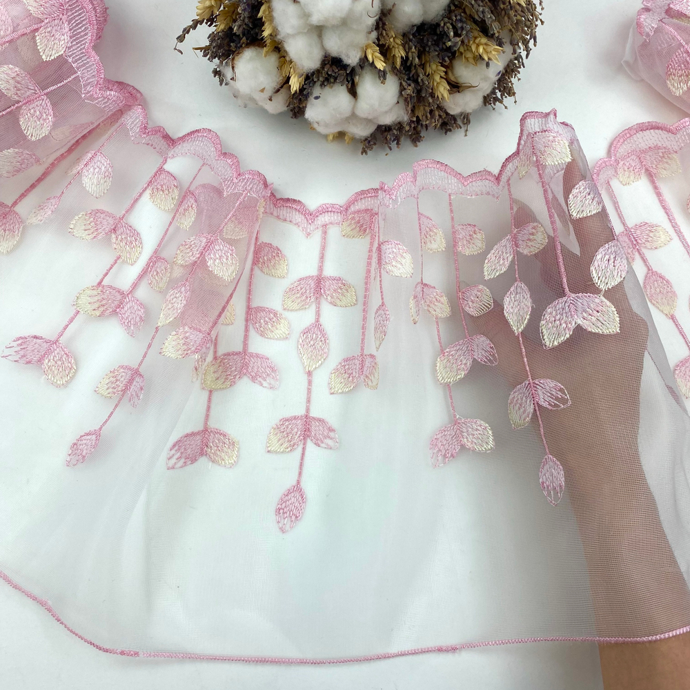 Вышивка на сетке плотная, розовая 25 см, цв. 22