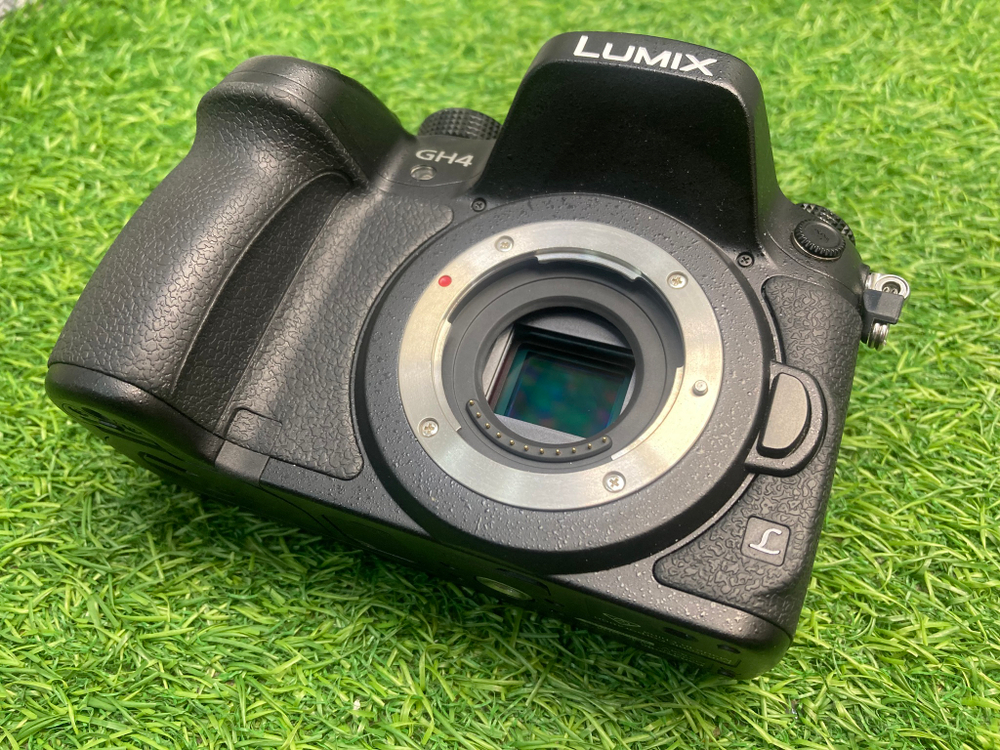 Panasonic Lumix DMC-GH4 300 кадров