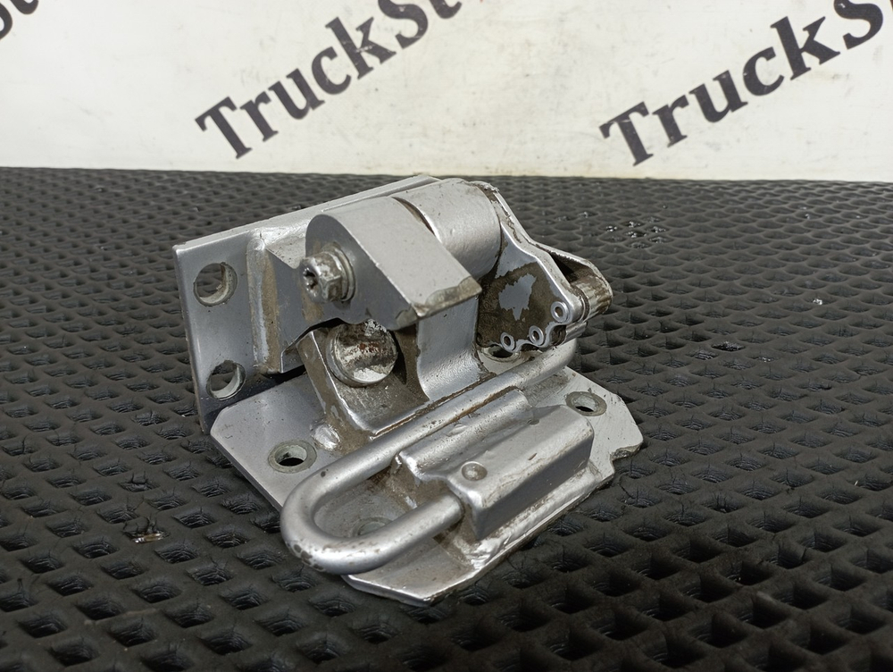 Петля двери верхняя левая 2023г.