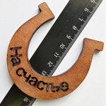 Магнит амулет подкова деревянная "На счастье" (75х75мм) + календарь 2023г. Подарок, символ года кролик (кот).