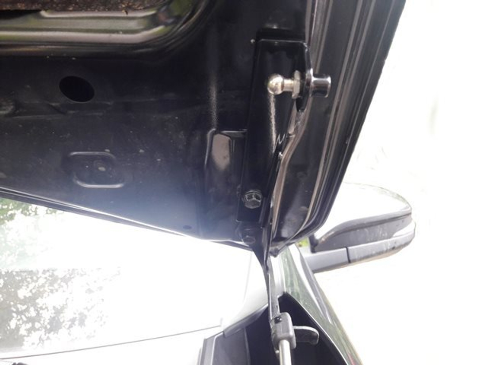 Упор (амортизатор) капота для Toyota Rav 4 CA40 (2012-2019 г.в) Autoinnovation.15-03