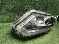 Битая Фара левая Nissan X-Trail T32 (13-19) LED