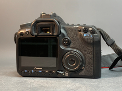 Canon EOS 40D 26.000 кадров