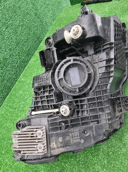 Фара левая Mercedes C w205 (2018-2023) LED