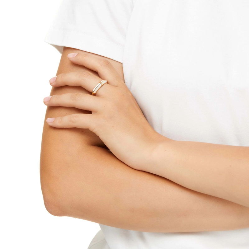 Кольцо Андреа – Белая Эмаль