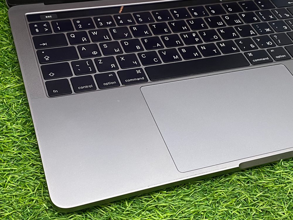 MacBook Pro 13' 2016 Touchbar A1706 MLH12