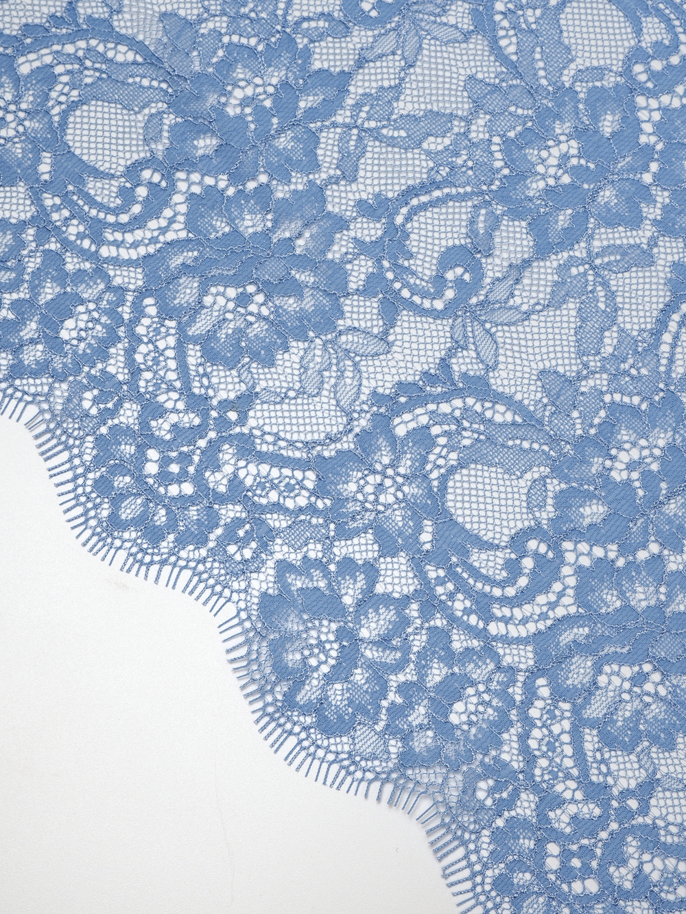 Кружево шантильи для белья голубое неэластичное ширина 23 см купон 2.9 м