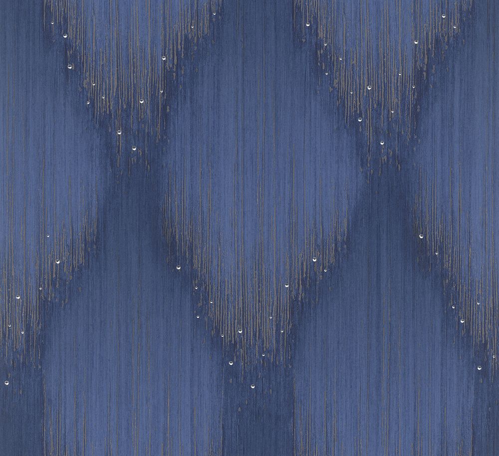 Papis Loveday Fashion Icon