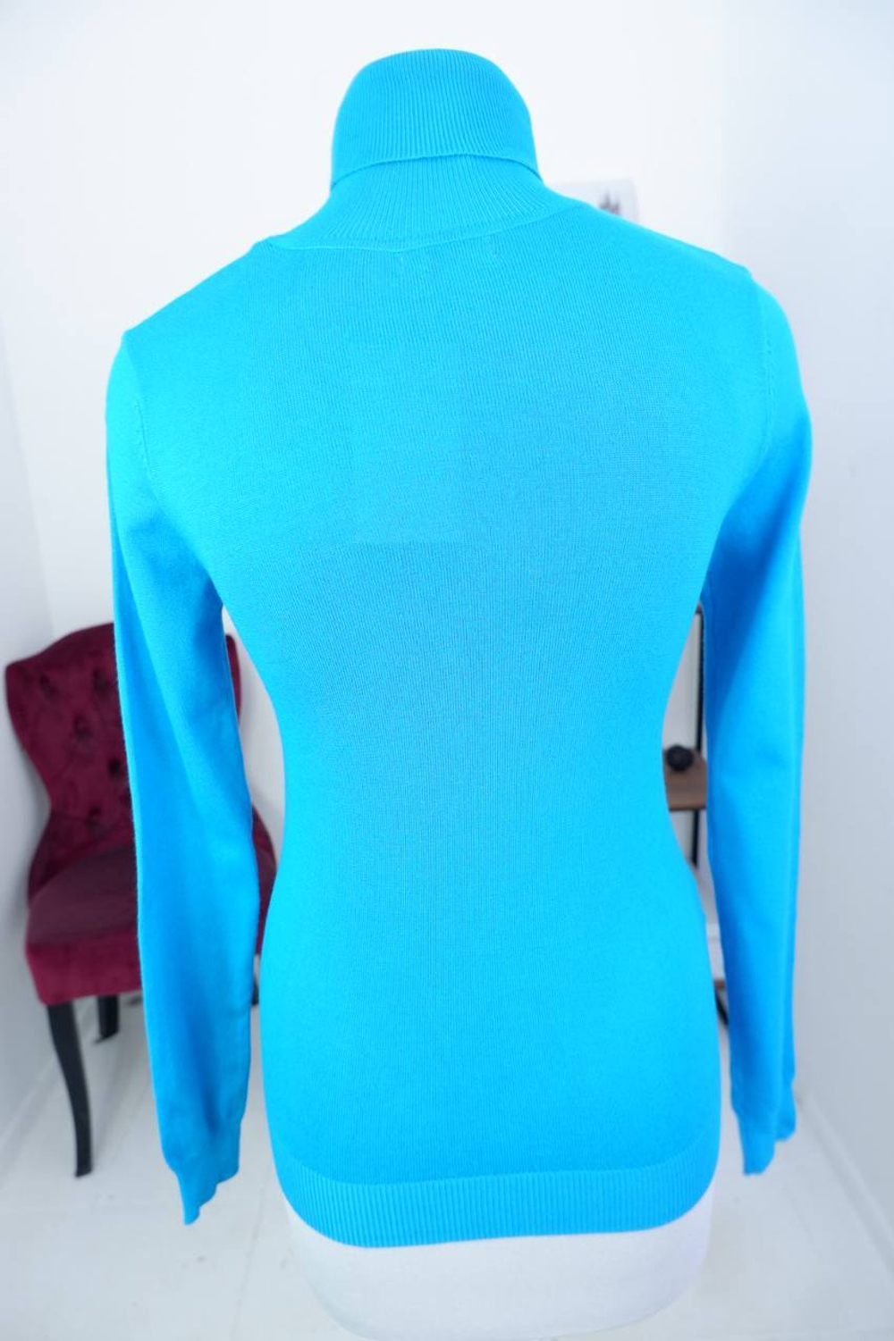 Водолазка oodji в ярком красивом оттенке 42 размер