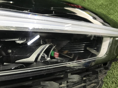 Фара правая Volvo XC60 2 (2017-2021) Full LED