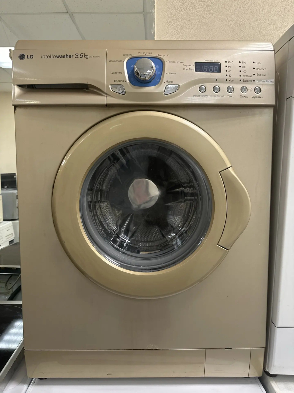 Стиральная машина LG WD-8023CG б/у фронтальная 3.5 кг до 800 об/мин