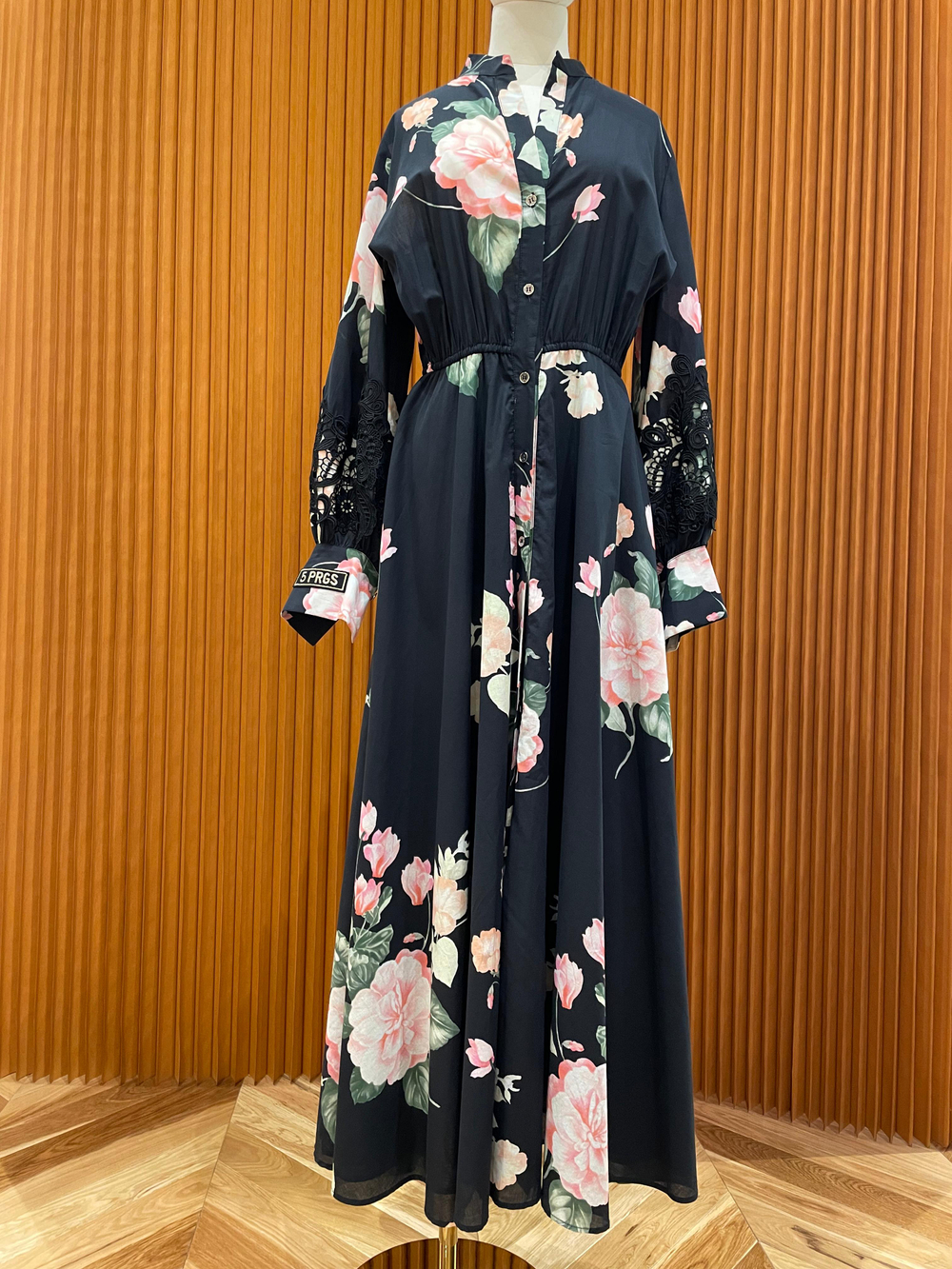 WhatsApp Image 2025-05-05 at 21.41.06 (2)