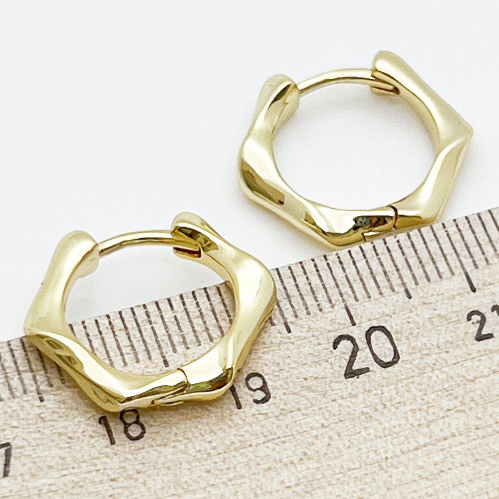 Ювелирные швензы с позолотой, размер 20*18 мм, цена за пару