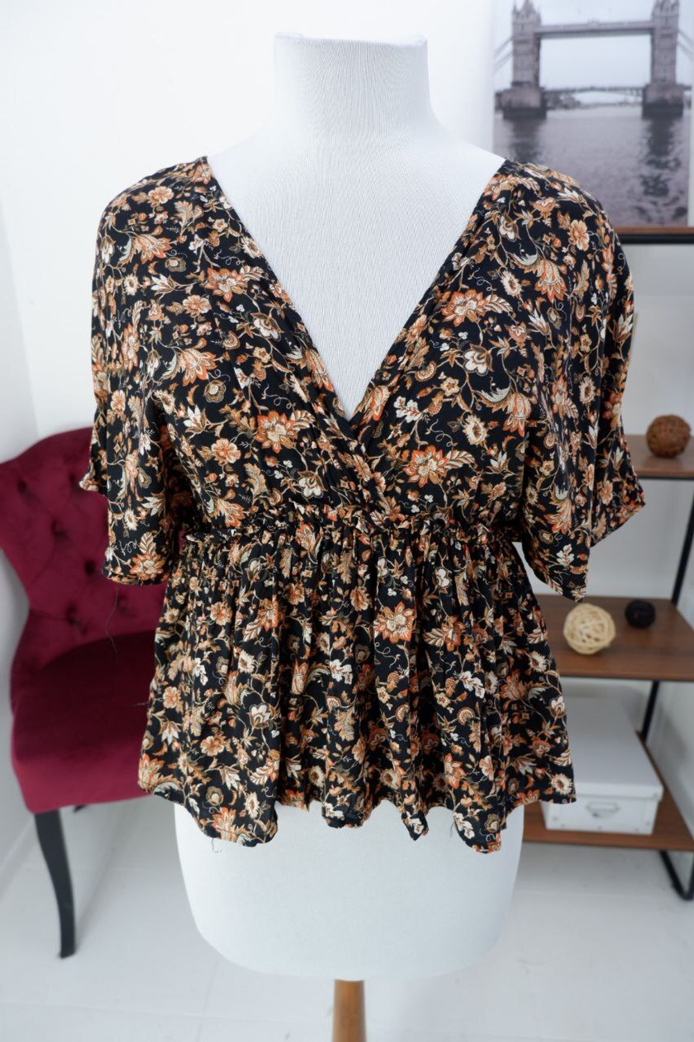 Блузка Zara из вискозы оригинальная 42 размер