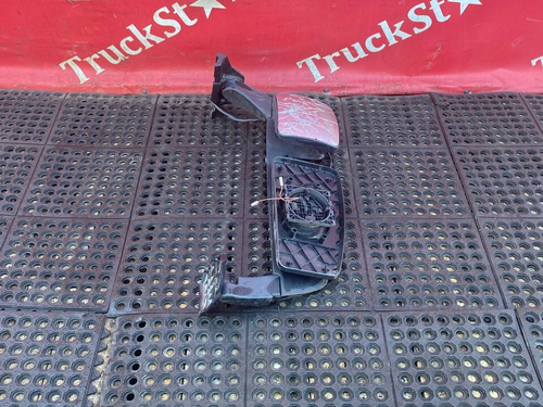 Кронштейн зеркала бокового левого 2024г