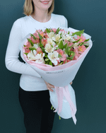 Букет белая и розовая альстромерия 9шт(00438)