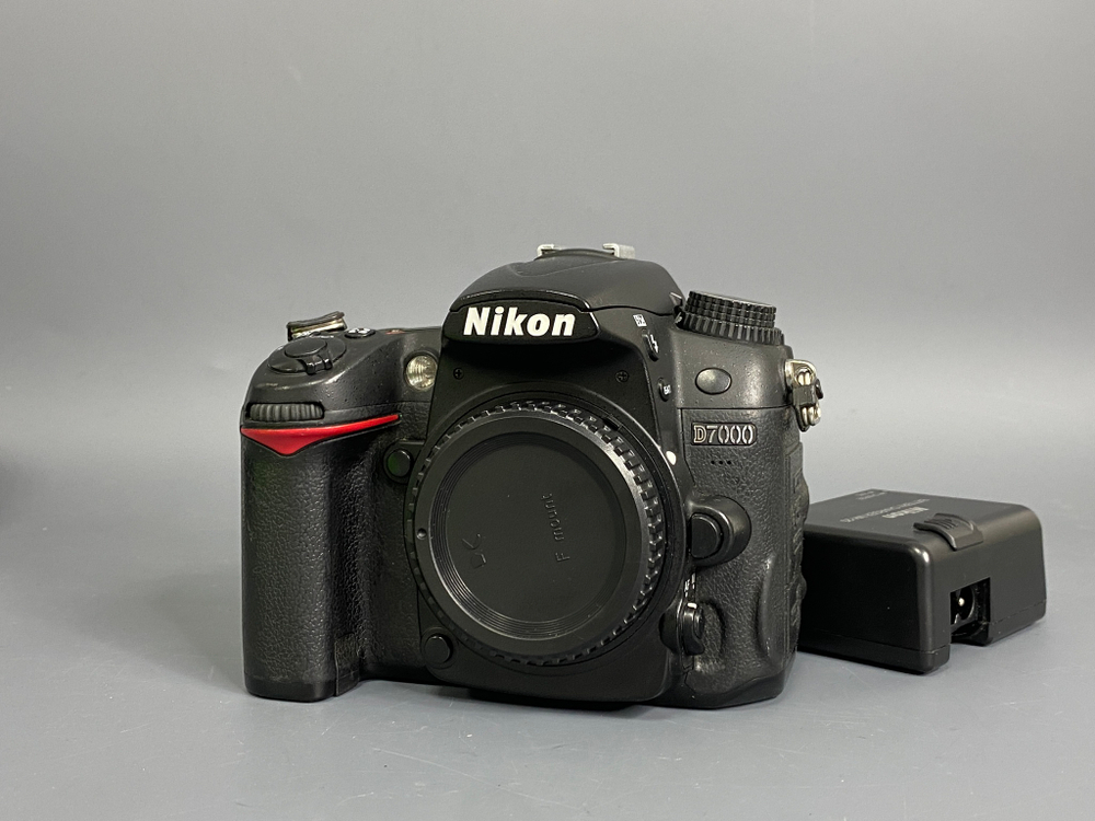 Nikon D7000 70.000 кадров