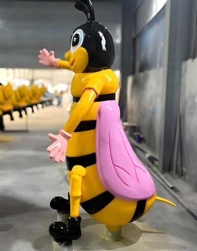 Электрическая Аттракцион карусель «В гостях у пчёлки», 8×8×4 м