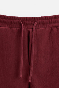 ZARA ШОРТЫ-ДЖОГГЕРЫ ИЗ РЕЛЬЕФНОЙ ТКАНИ, МЯГКИЙ КРАСНЫЙ